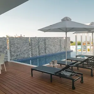  Villa Napa Hills Seaview