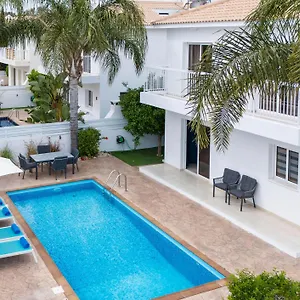  Villa Luxvillasrentals
